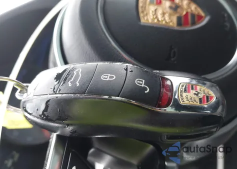 2015 Porsche Macan S z USA, uszkodzony, nr VIN WP1AB2A5XFLB42480